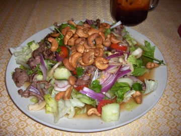 Grilled beef salad