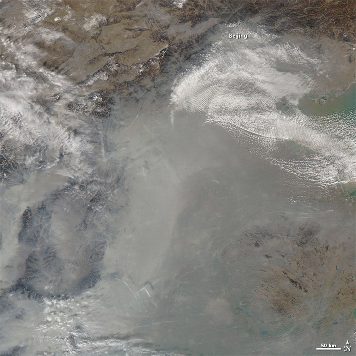 Heavy Smog covers Eastern China