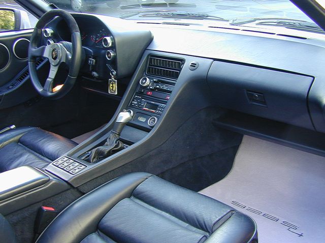 928 interior