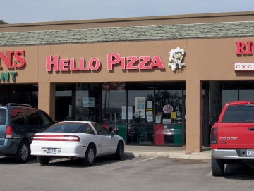 Hello Pizza on Country Club Road near the New Mexico state line