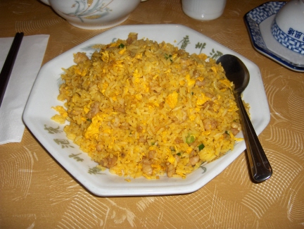 Fried rice with salty fish