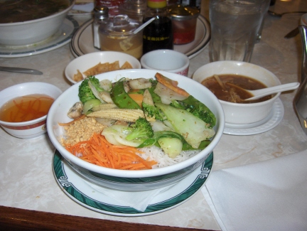 Vermicelli bowl with steamed vegetables