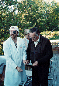 [ Picture of Dr. Beldar and Harry 
Lewis (W7JWJ) ]
