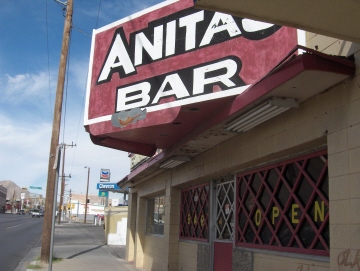 Anita's Bar and Restaurant