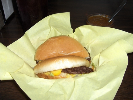 Rosco's famous cheeseburger