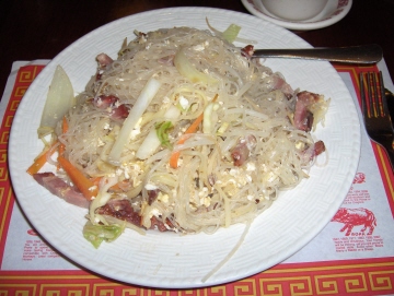 BBQ pork rice noodles